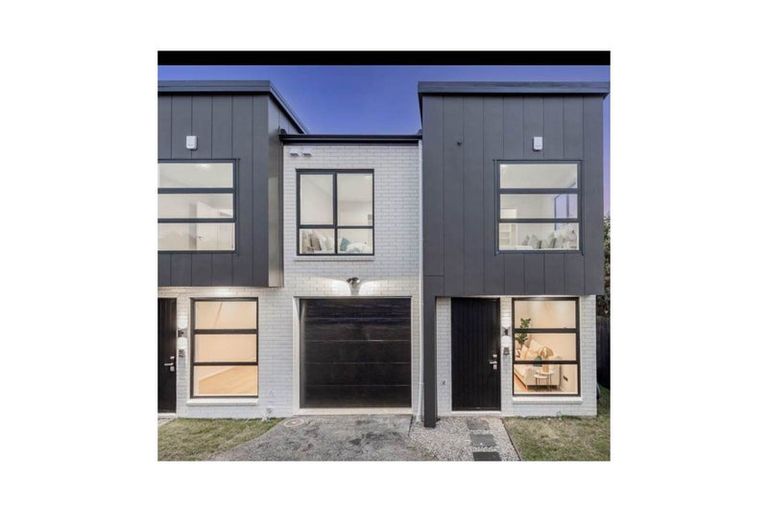 Photo of property in 13e Purata Place, Mangere Bridge, Auckland, 2022