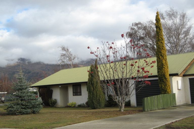Photo of property in 15ua Rata Street, Wanaka, 9305