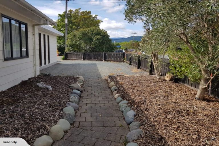 Photo of property in 2 Waimea West Road, Brightwater, 7022