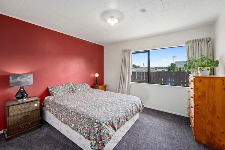 Photo of property in 11 Simcox Street, Otaki Beach, Otaki, 5512