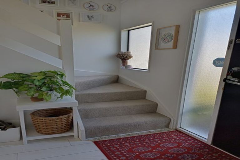 Photo of property in 2/37 Alexander Avenue, Torbay, Auckland, 0630