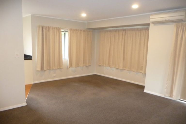 Photo of property in 1/17 Pegler Drive, Howick, Auckland, 2014