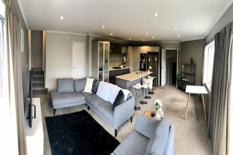 Photo of property in 4 Bilancia Place, Flat Bush, Auckland, 2016