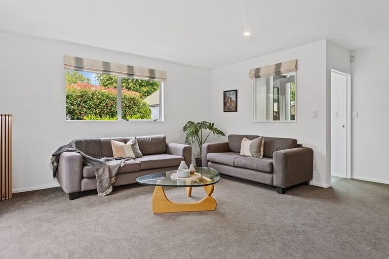 Photo of property in 56 Oxley Avenue, St Albans, Christchurch, 8014