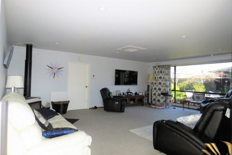 Photo of property in 1 Hannah Place, Holmes Hill, Oamaru, 9401