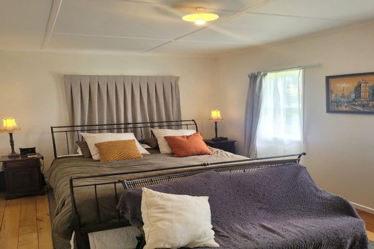 Photo of property in 1/47 Clevedon Road, Papakura, 2110