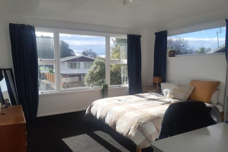 Photo of property in 2/2 Farnham Place, Ilam, Christchurch, 8041