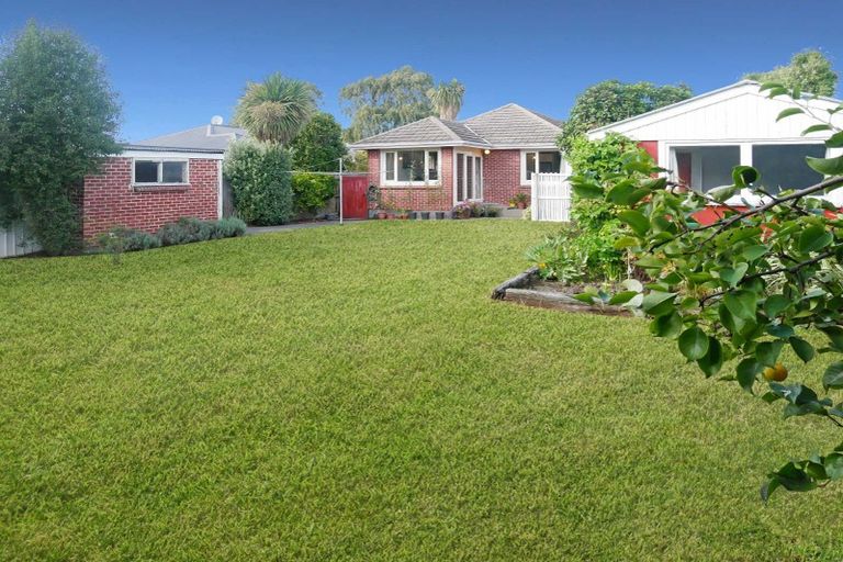 Photo of property in 48 Bevington Street, Avonhead, Christchurch, 8042