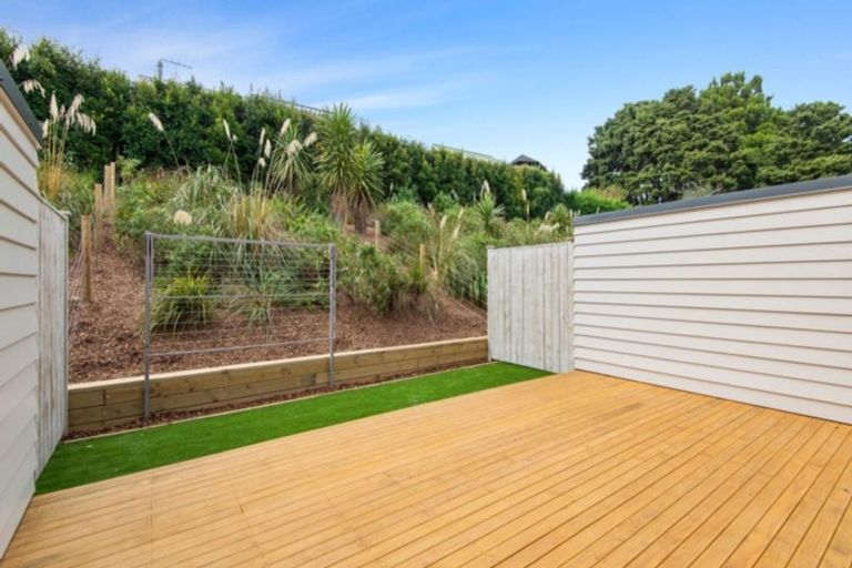 Photo of property in 28 Matairangi Avenue, Totara Heights, Auckland, 2105