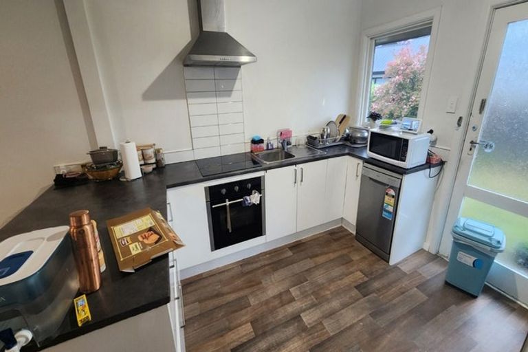 Photo of property in 2/62 Geraldine Street, Edgeware, Christchurch, 8013