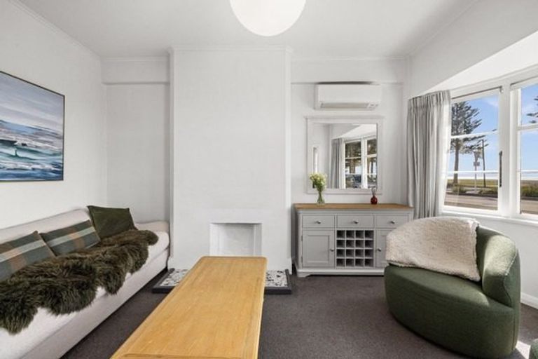 Photo of property in 4/541 Marine Parade, Napier South, Napier, 4110