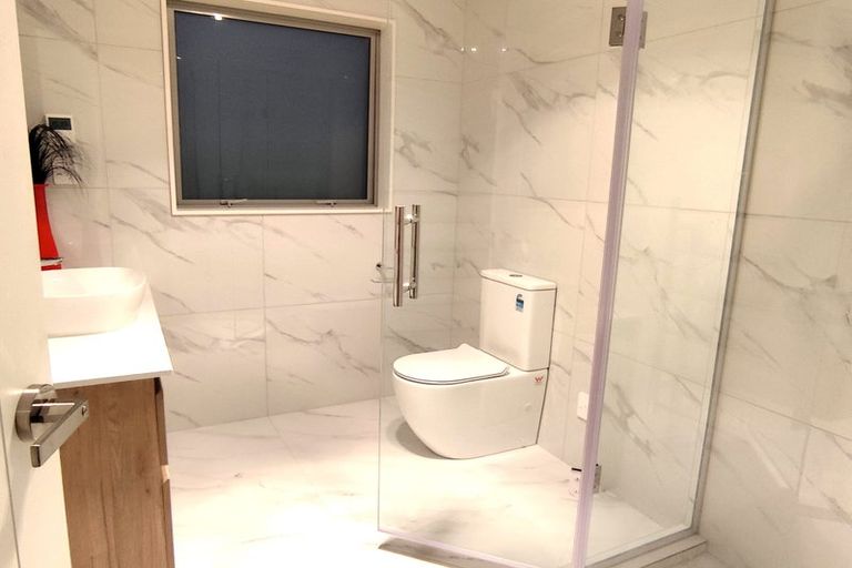 Photo of property in 28 Maugham Drive, Bucklands Beach, Auckland, 2014