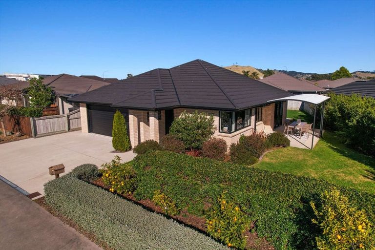 Photo of property in 2 Muriel Way, Papamoa Beach, Papamoa, 3118