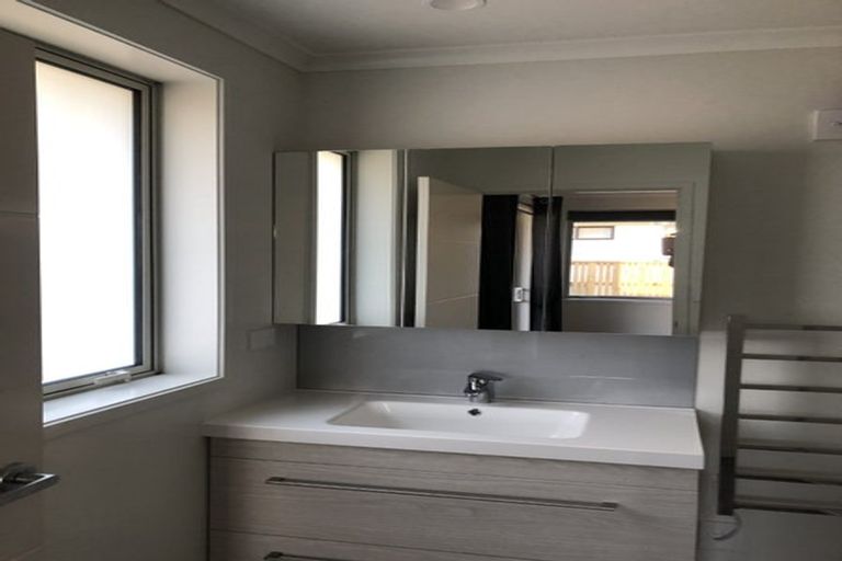 Photo of property in 208 Darraghs Road, Brookfield, Tauranga, 3110