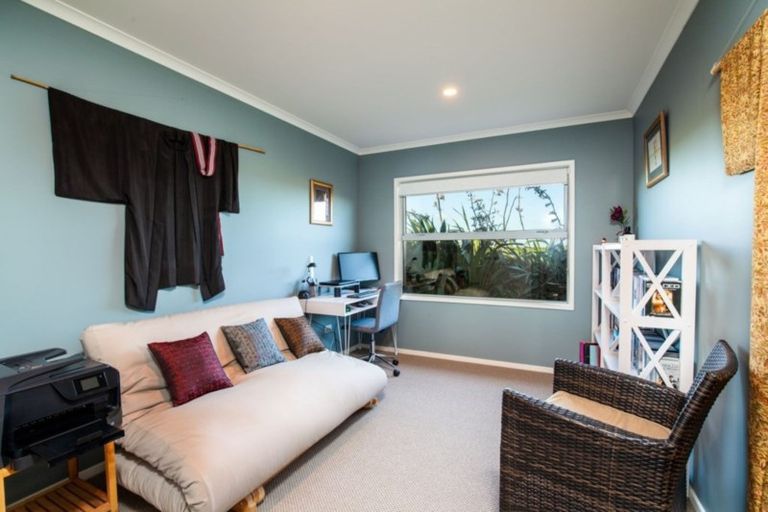 Photo of property in 265 Tai Road, Opunake, 4681