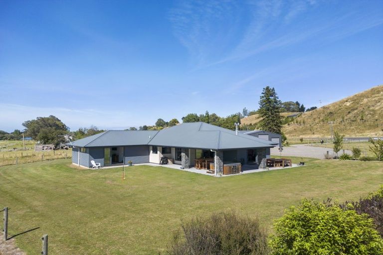 Photo of property in 728 Makino Road, Halcombe, Feilding, 4777