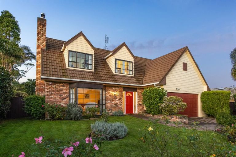 Photo of property in 42 Maygrove Drive, Orewa, 0931