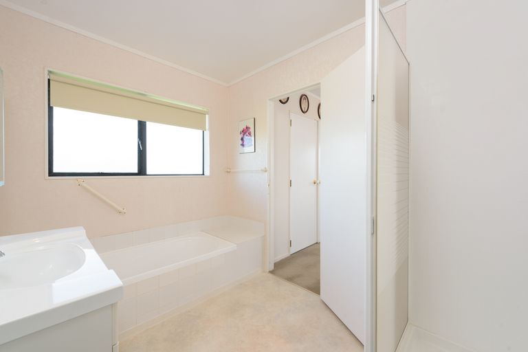 Photo of property in 43 Sapphire Drive, Hairini, Tauranga, 3112