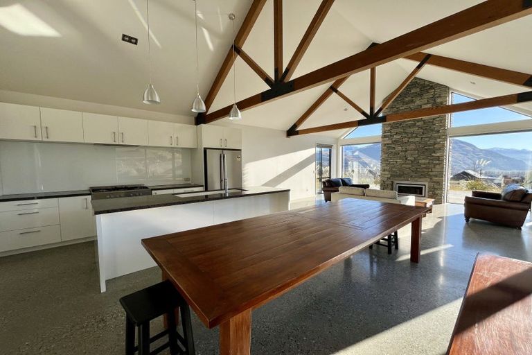 Photo of property in 9 Rabbiters Crescent, Jacks Point, Queenstown, 9371