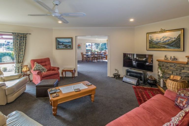 Photo of property in 18 Orchard Road, Wanaka, 9382