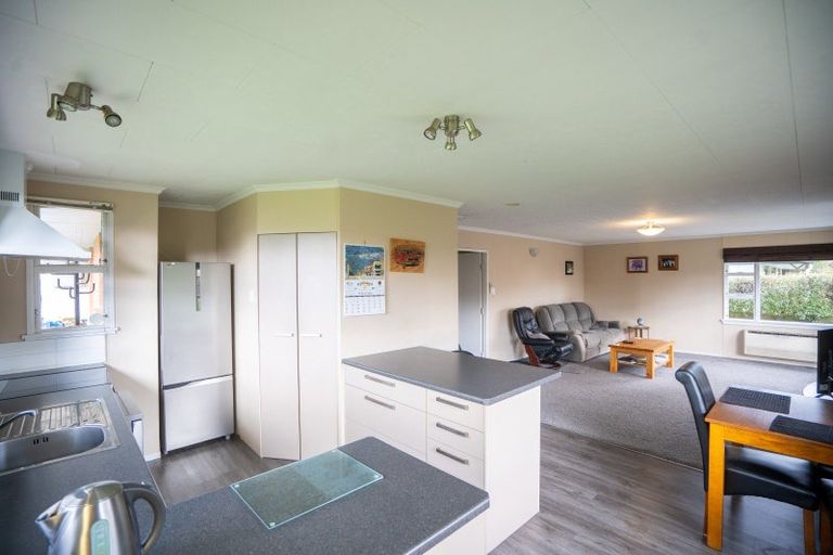 Photo of property in 18 Hamilton Avenue, Winton, 9720