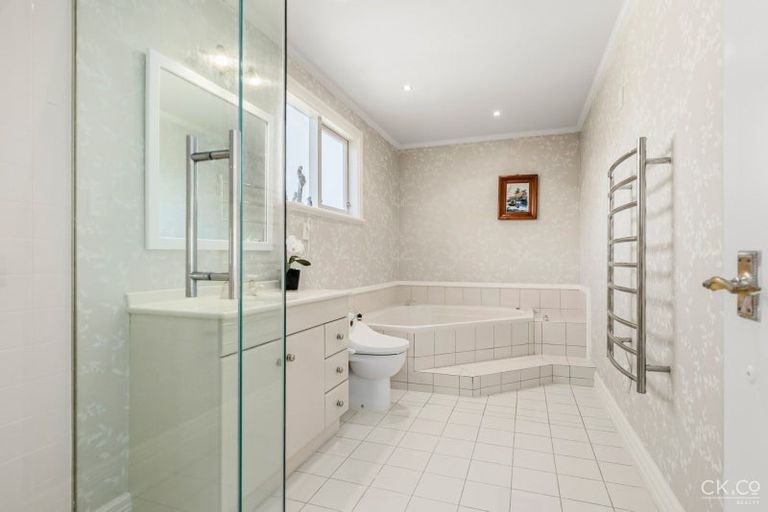 Photo of property in 4/125 Woburn Road, Woburn, Lower Hutt, 5010