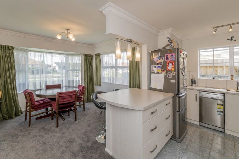 Photo of property in 550 Queen Street East, Levin, 5510