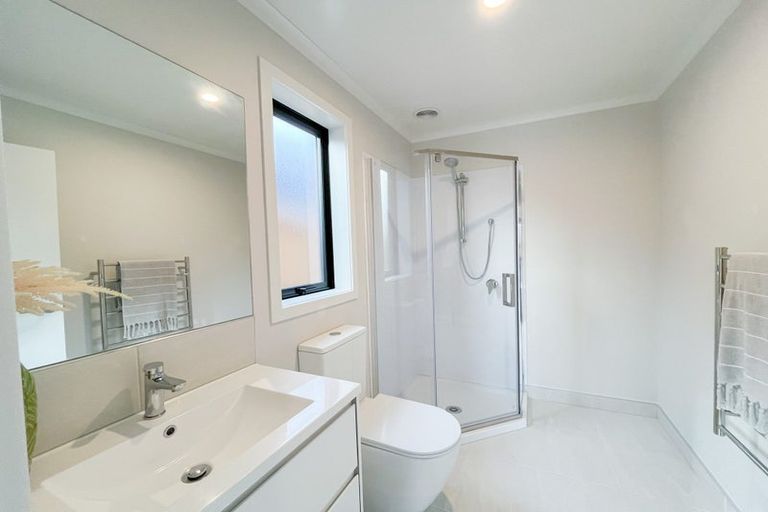 Photo of property in 15 Waruhia Crescent, Rototuna North, 3281