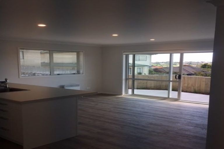 Photo of property in 11a Rishworth Avenue, Stanmore Bay, Whangaparaoa, 0932