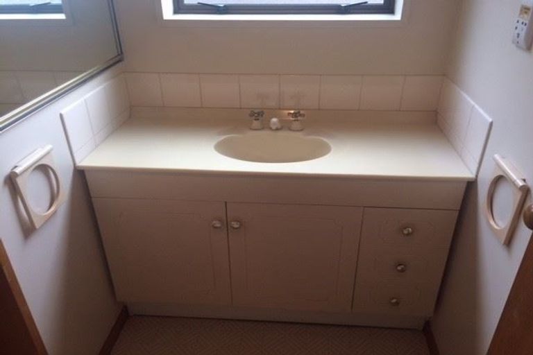 Photo of property in 8 Grants Road, Papanui, Christchurch, 8053