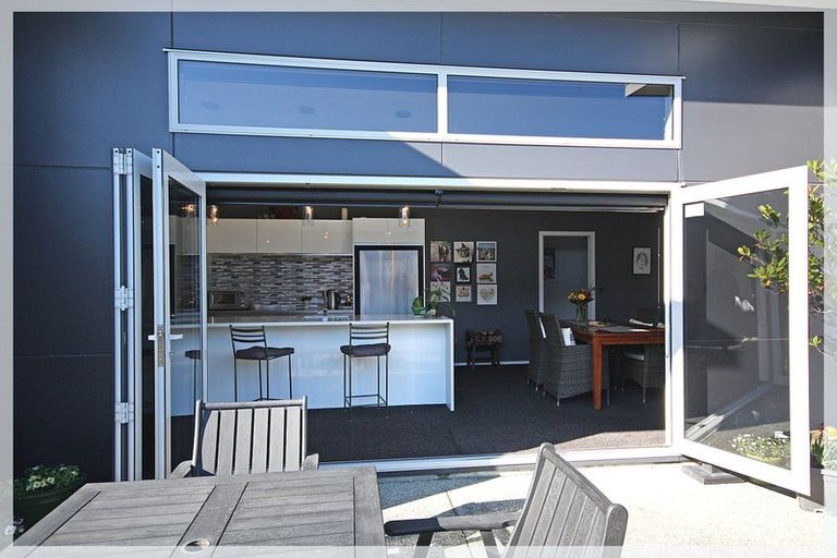 Photo of property in 28 Andrews Street, Foxton Beach, Foxton, 4815