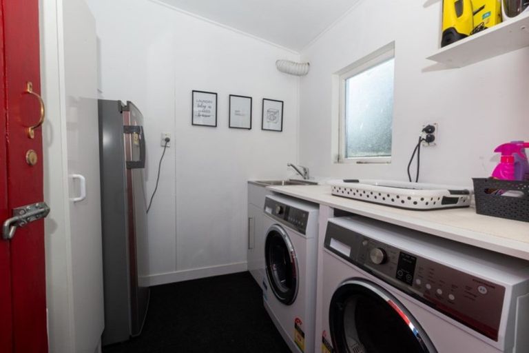 Photo of property in 1/11 Seymour Street, Hornby, Christchurch, 8042