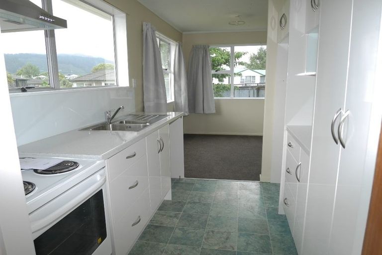 Photo of property in 43 Arawhata Road, Paraparaumu, 5032