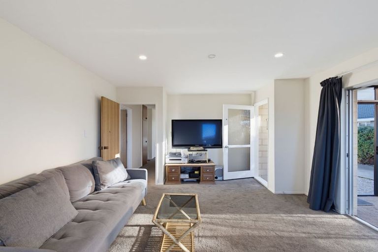 Photo of property in 30 Saint Heliers Crescent, Aranui, Christchurch, 8061