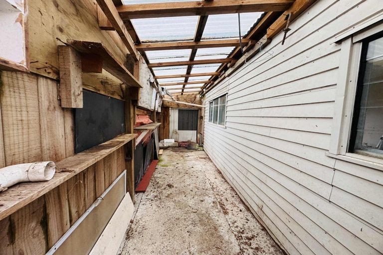 Photo of property in 1147 High Street, Taita, Lower Hutt, 5011