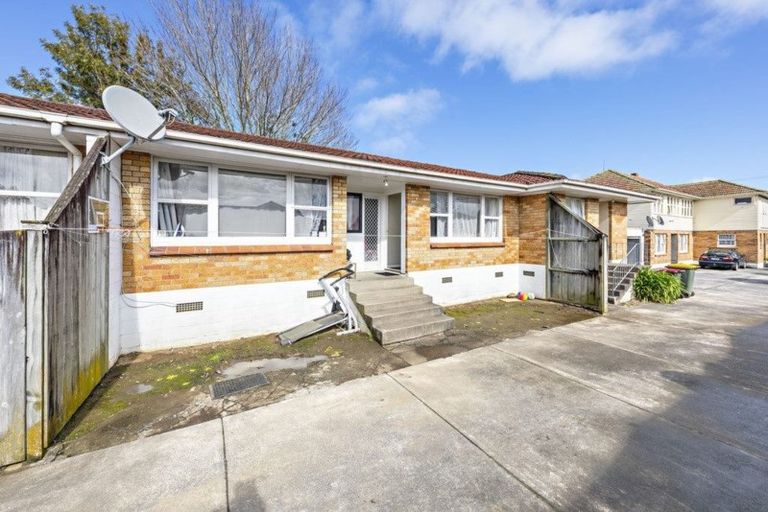 Photo of property in 3/82 Huia Road, Papatoetoe, Auckland, 2025