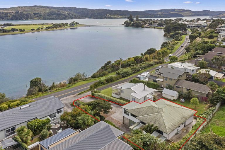 Photo of property in 30a Wainui Road, Raglan, 3225