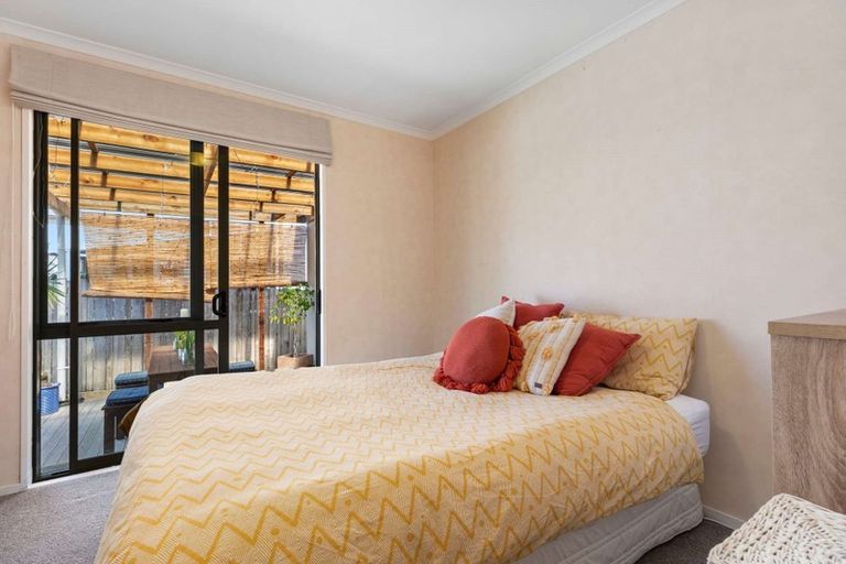 Photo of property in 33 Lazurite Drive, Westgate, Auckland, 0614