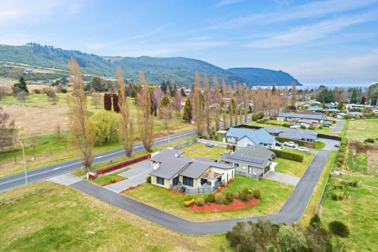 Photo of property in 122 Kinloch Road, Kinloch, Taupo, 3377