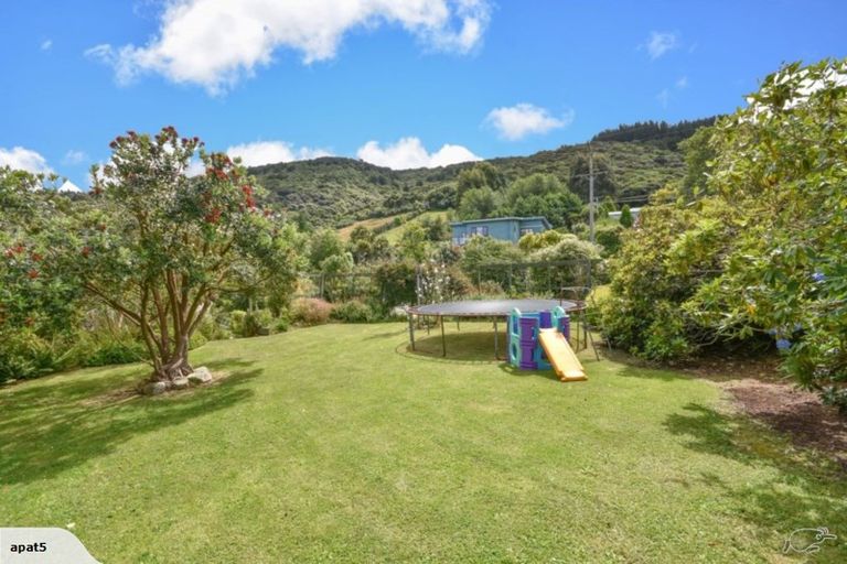 Photo of property in 56 Ellesmere Street, Ravensbourne, Dunedin, 9022
