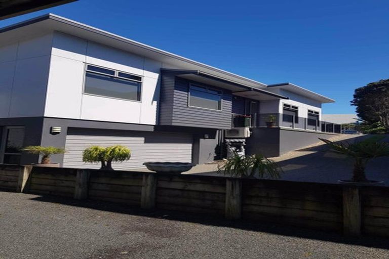 Photo of property in 14 Buller Street, New Plymouth, 4310