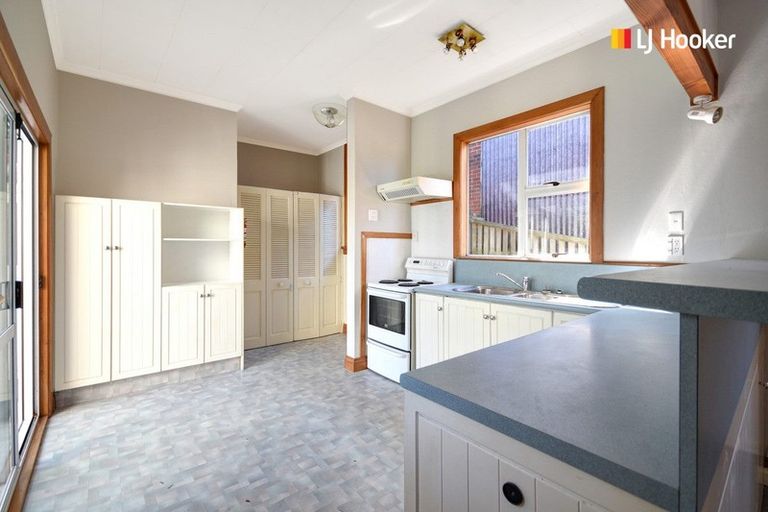 Photo of property in 73 Forfar Street, Clyde Hill, Dunedin, 9011