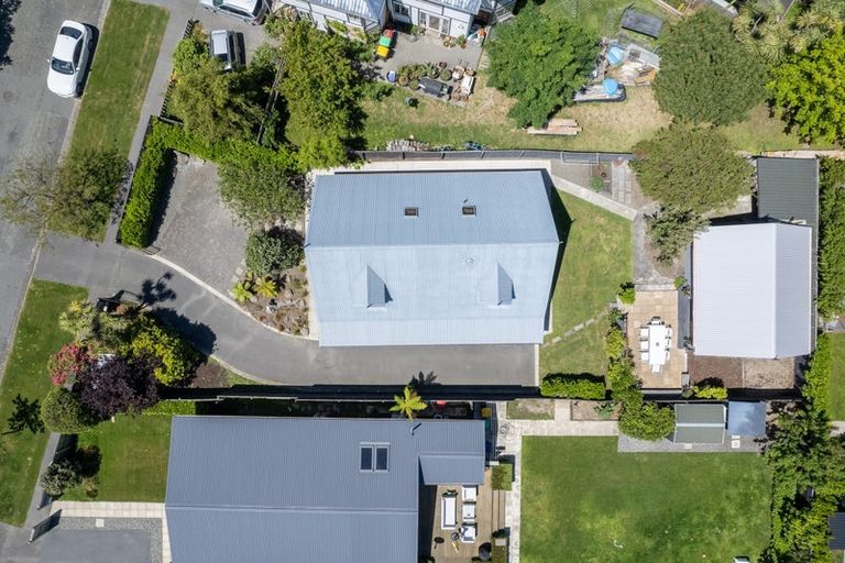 Photo of property in 21 Celia Street, Redcliffs, Christchurch, 8081