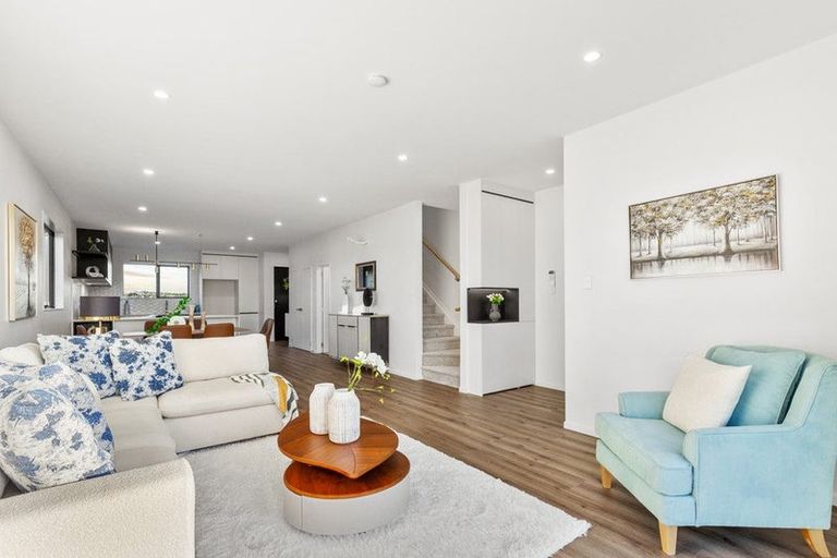 Photo of property in 12 Mairehau Street, Westgate, 0814