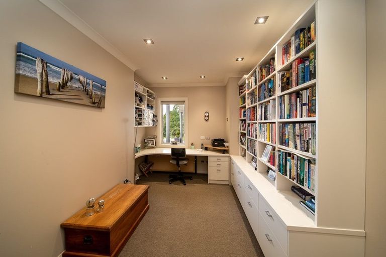 Photo of property in 60 Gilligans Gully Road, Alexandra, 9320