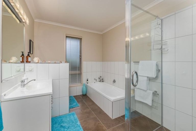 Photo of property in 6 Urutawa Drive, Kerikeri, 0230