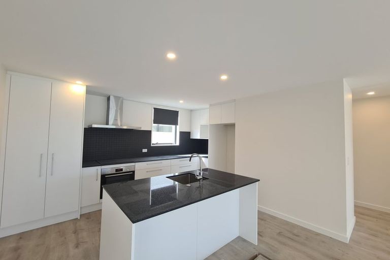 Photo of property in 8/6 Skibbereen Drive, Halswell, Christchurch, 8025