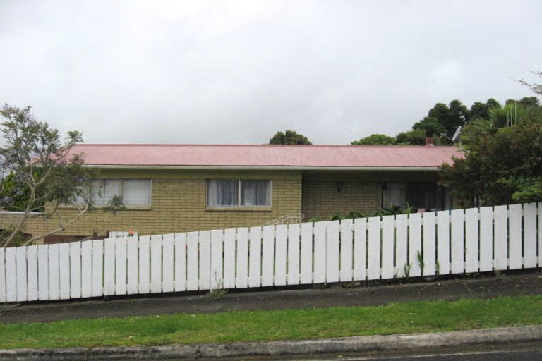 Photo of property in 1 Robin Hood Place, Onerahi, Whangarei, 0110