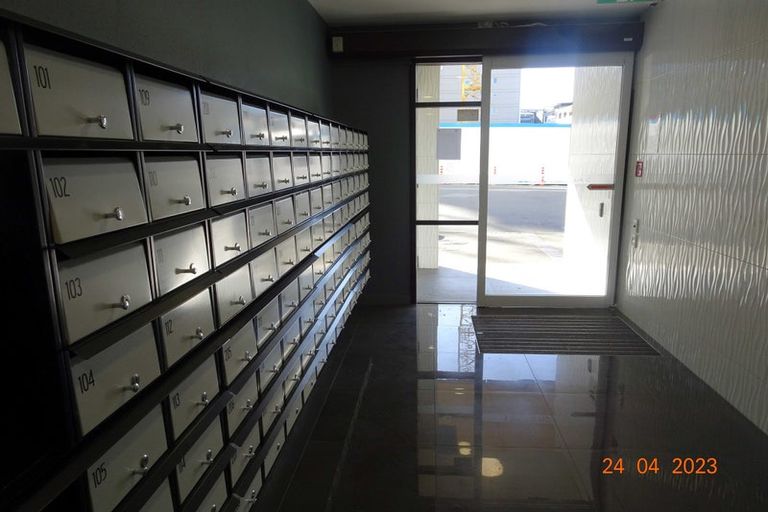 Photo of property in Aitken Street Apartments, 402/5 Aitken Street, Thorndon, Wellington, 6011