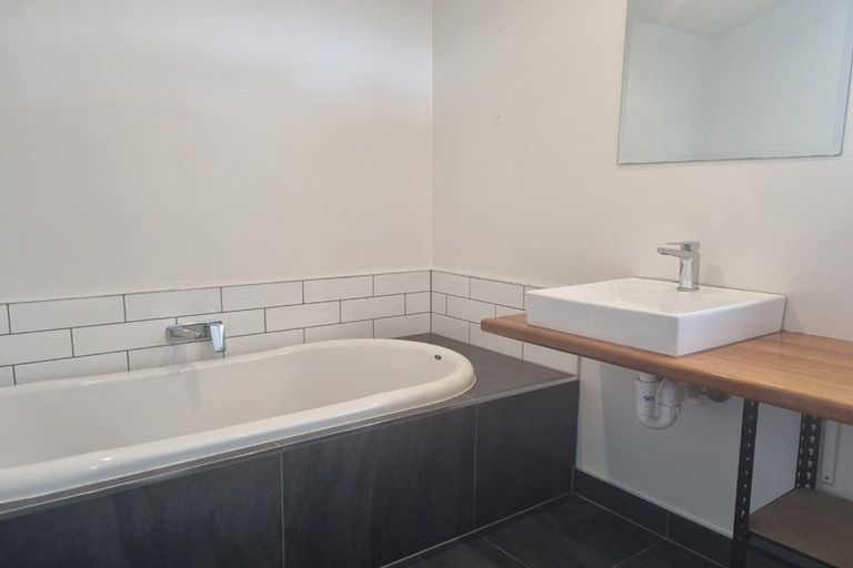 Photo of property in 8 Kempton Street, Greytown, 5712